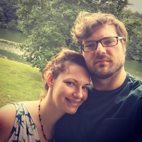 Meet your Posher, Gwen - Picture 1 of 1